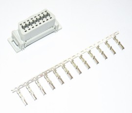 OBD（J1962） 16P 白色主体锁扣式胶芯 （马自达母座胶芯）FG009