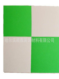 2013新款绿色真皮地板