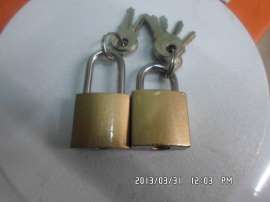 众越锁厂长梁挂锁，L363.L364.L365 可定做各种通开锁浦江挂锁